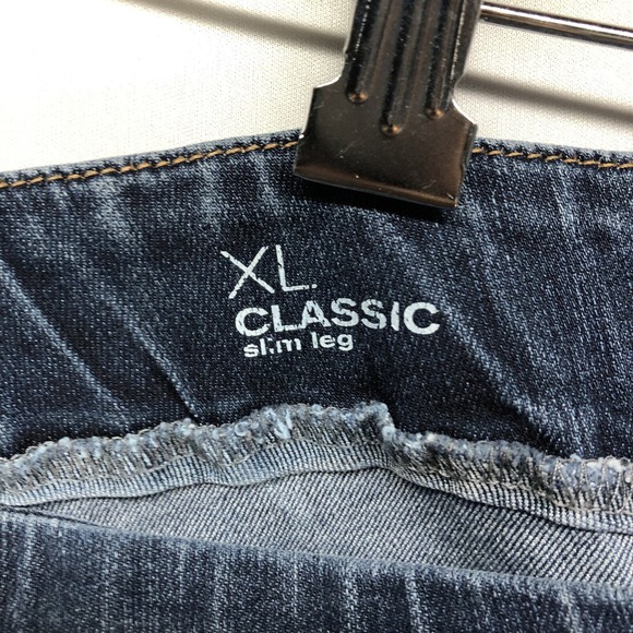 Liz Claiborne Women's XL. Dark Denim jeans - Picture 8 of 15